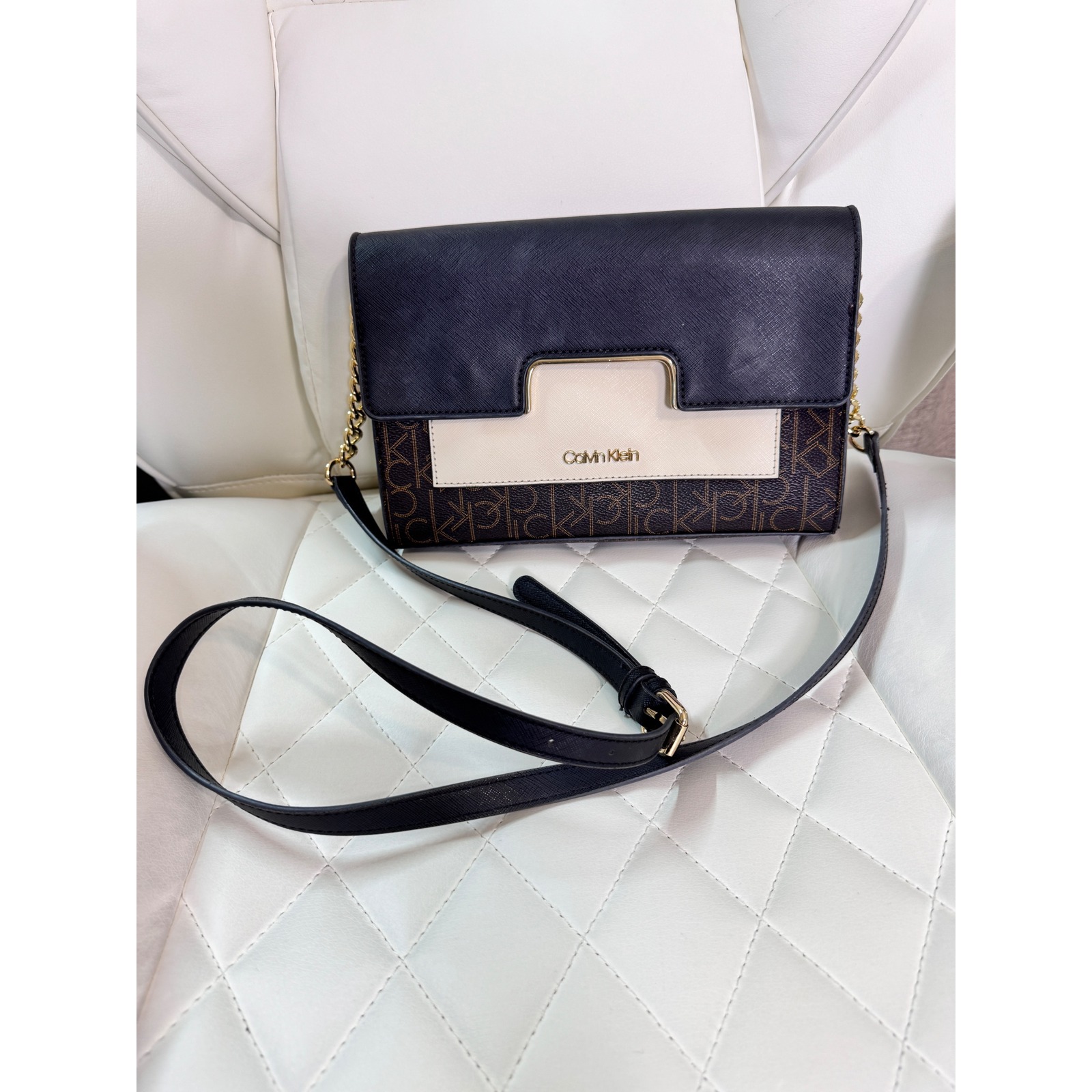Calvin Klein Finley Bag Purse Handbag Satchel Brown Monogram Black